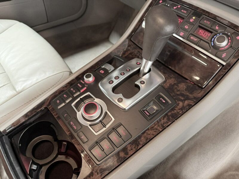 Audi A8 4.2 V8 MPI QUATTRO 334KM*Xenon*BOSE*KEYLESSGO na Odcisk*Solar Dach* D3 (2002-2010)