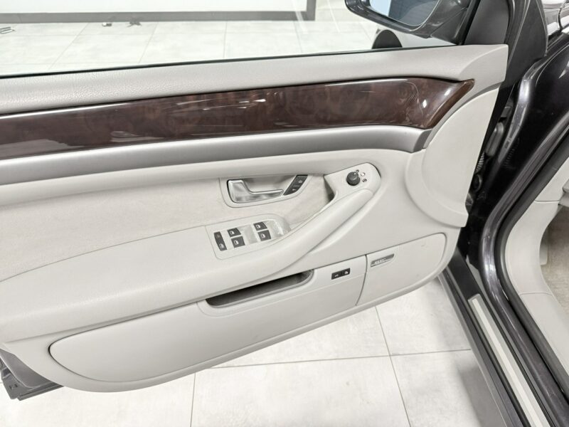 Audi A8 4.2 V8 MPI QUATTRO 334KM*Xenon*BOSE*KEYLESSGO na Odcisk*Solar Dach* D3 (2002-2010)