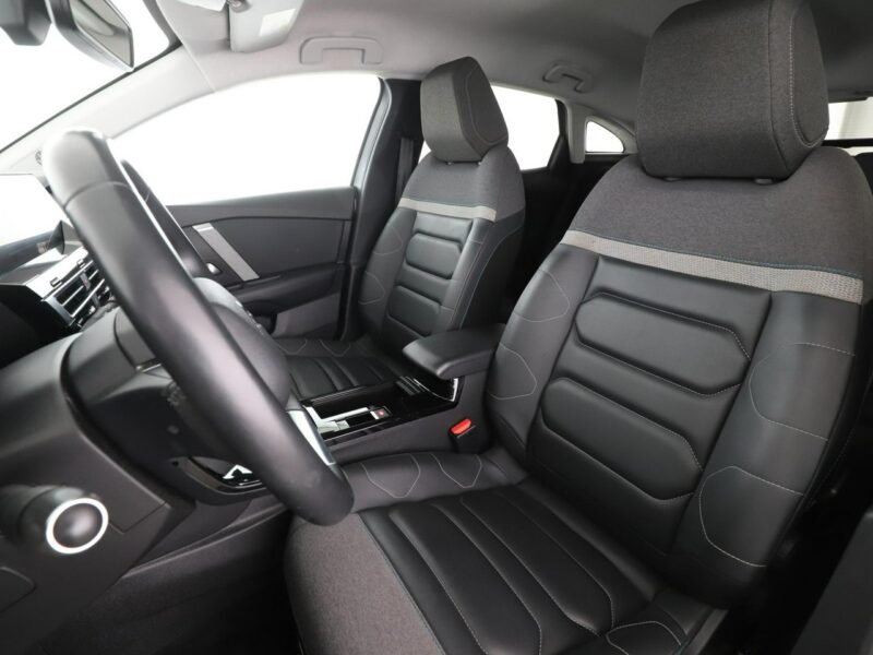 Citroen C4 Navi Kamera cofania Full LED Pół skóra Tempomat Bluetooth III (2020-)