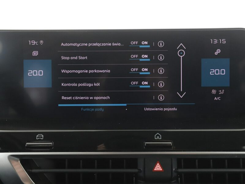 Citroen C4 Navi Kamera cofania Full LED Pół skóra Tempomat Bluetooth III (2020-)