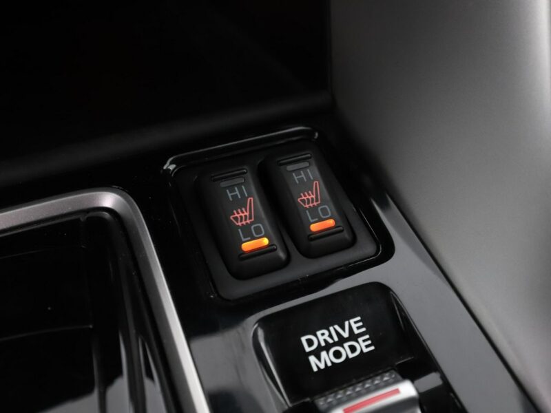 Mitsubishi Eclipse Cross PHEV 4WD kamera grzane fotele Bluetooth tempomat VI (2018-)