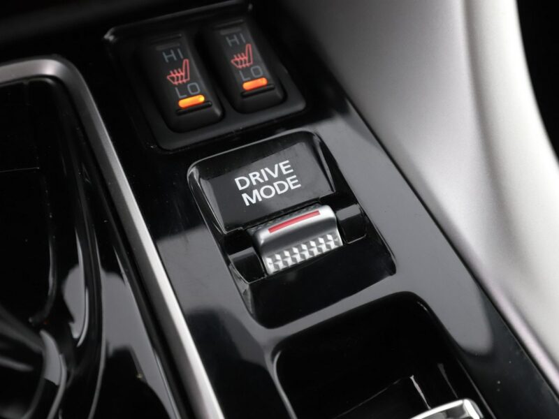 Mitsubishi Eclipse Cross PHEV 4WD kamera grzane fotele Bluetooth tempomat VI (2018-)