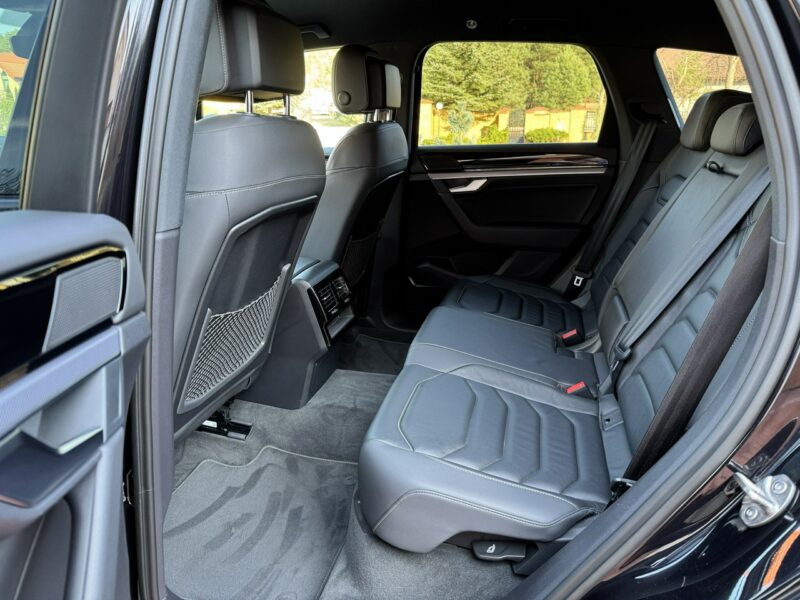 Volkswagen Touareg 3.0 V6 DSG R LINE Salon PL Bezwypadkowy Serwisowany Super Stan UNIKAT III (2018-)