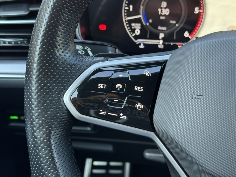 Volkswagen Touareg 3.0 V6 DSG R LINE Salon PL Bezwypadkowy Serwisowany Super Stan UNIKAT III (2018-)