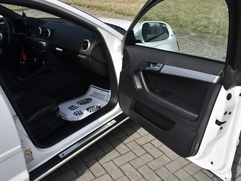 Audi A3 1.8Turbo S-Line,Serwis ( Full ) Navi,Pół-Skóry.Xenony.Klimatr 2 str. 8P (2003-2012)