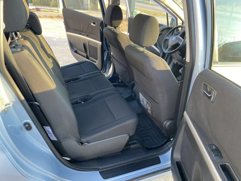 Toyota Corolla Verso Świeży olej, filtry, hamulce, 7 miejsc, klimatronik, hak, tempomat III (2004-2009)