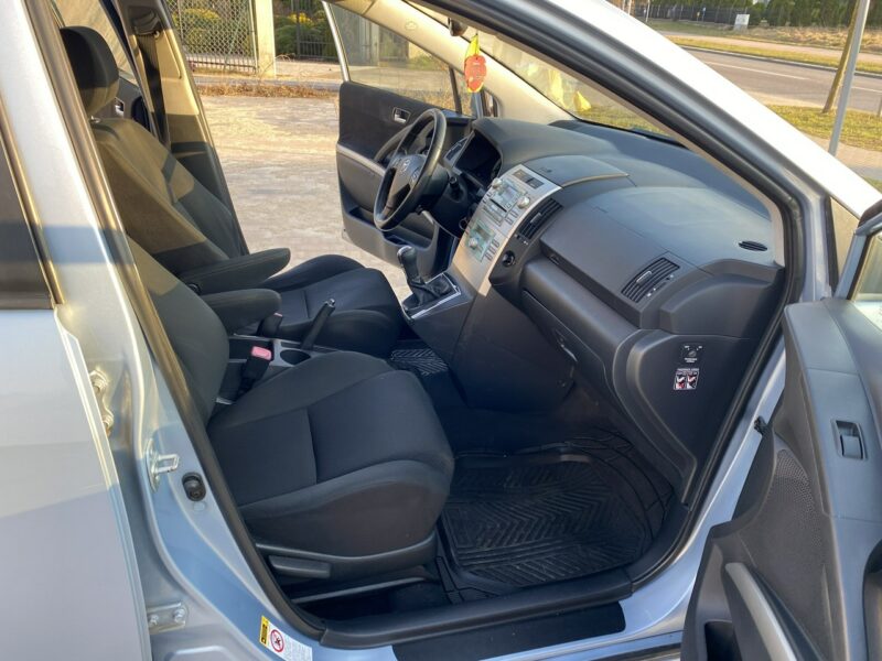 Toyota Corolla Verso Świeży olej, filtry, hamulce, 7 miejsc, klimatronik, hak, tempomat III (2004-2009)