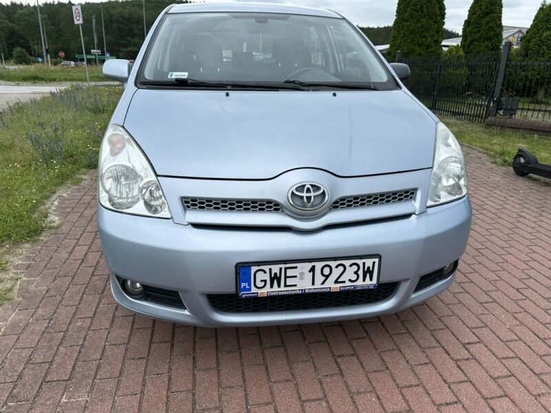 Toyota Corolla Verso Świeży olej, filtry, hamulce, 7 miejsc, klimatronik, hak, tempomat III (2004-2009)