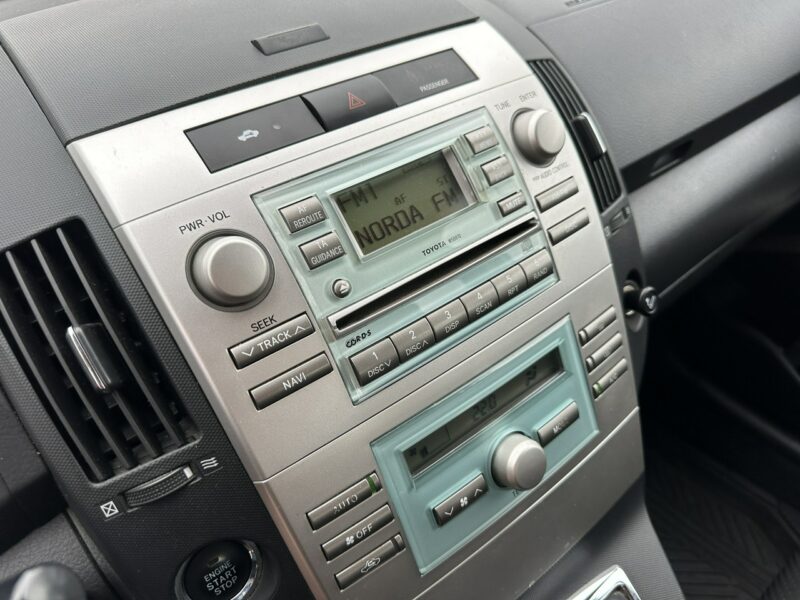 Toyota Corolla Verso Świeży olej, filtry, hamulce, 7 miejsc, klimatronik, hak, tempomat III (2004-2009)