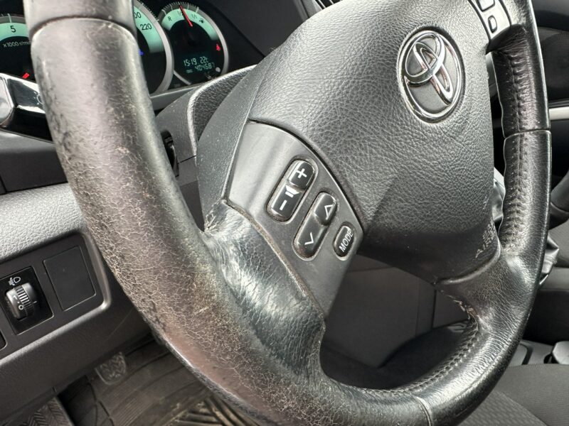 Toyota Corolla Verso Świeży olej, filtry, hamulce, 7 miejsc, klimatronik, hak, tempomat III (2004-2009)