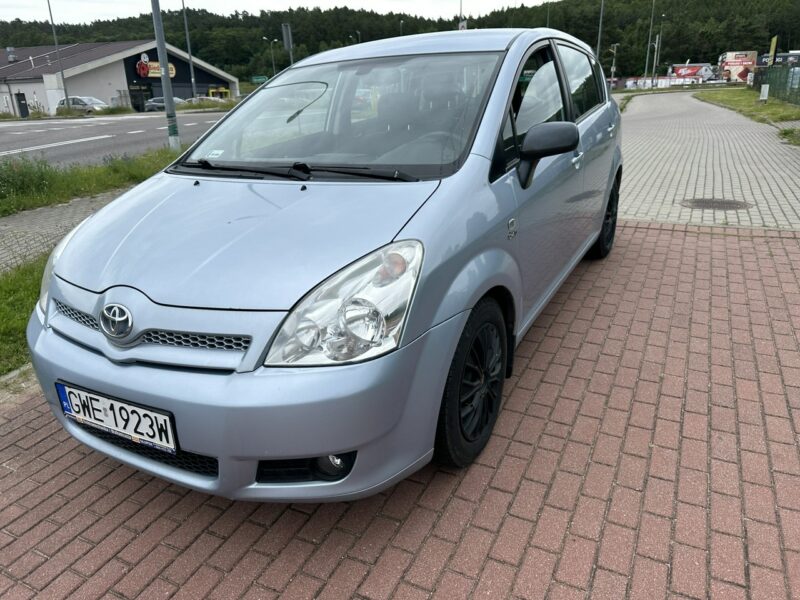 Toyota Corolla Verso Świeży olej, filtry, hamulce, 7 miejsc, klimatronik, hak, tempomat III (2004-2009)