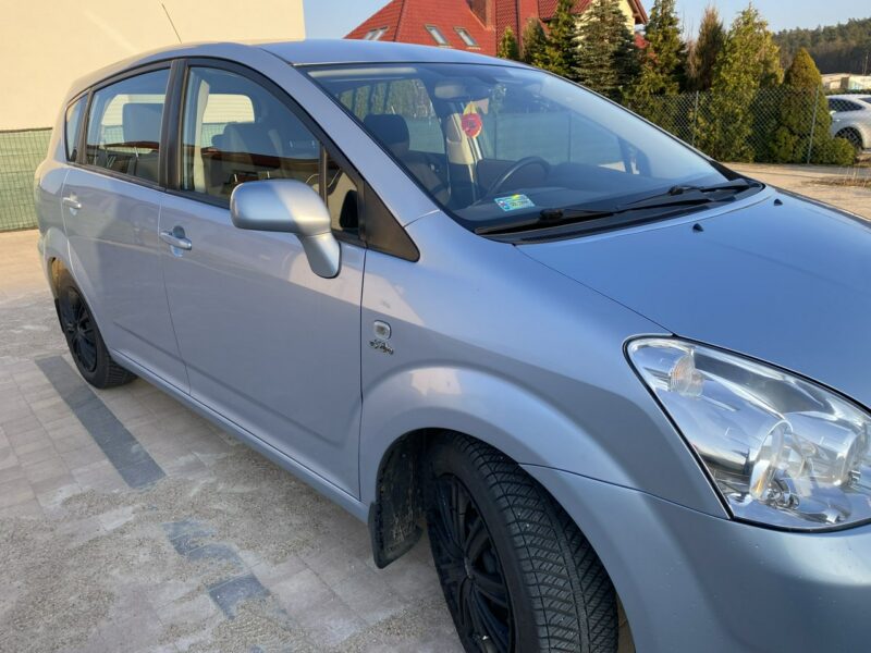 Toyota Corolla Verso Świeży olej, filtry, hamulce, 7 miejsc, klimatronik, hak, tempomat III (2004-2009)