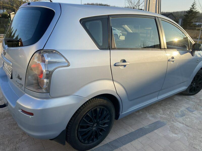 Toyota Corolla Verso Świeży olej, filtry, hamulce, 7 miejsc, klimatronik, hak, tempomat III (2004-2009)