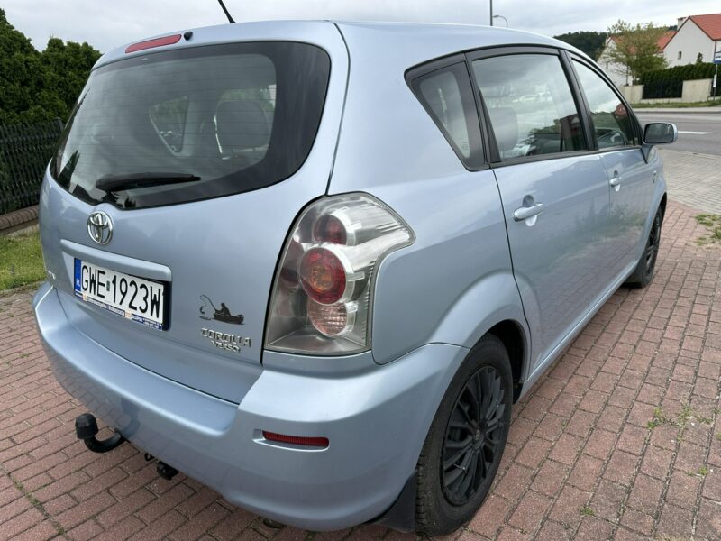 Toyota Corolla Verso Świeży olej, filtry, hamulce, 7 miejsc, klimatronik, hak, tempomat III (2004-2009)
