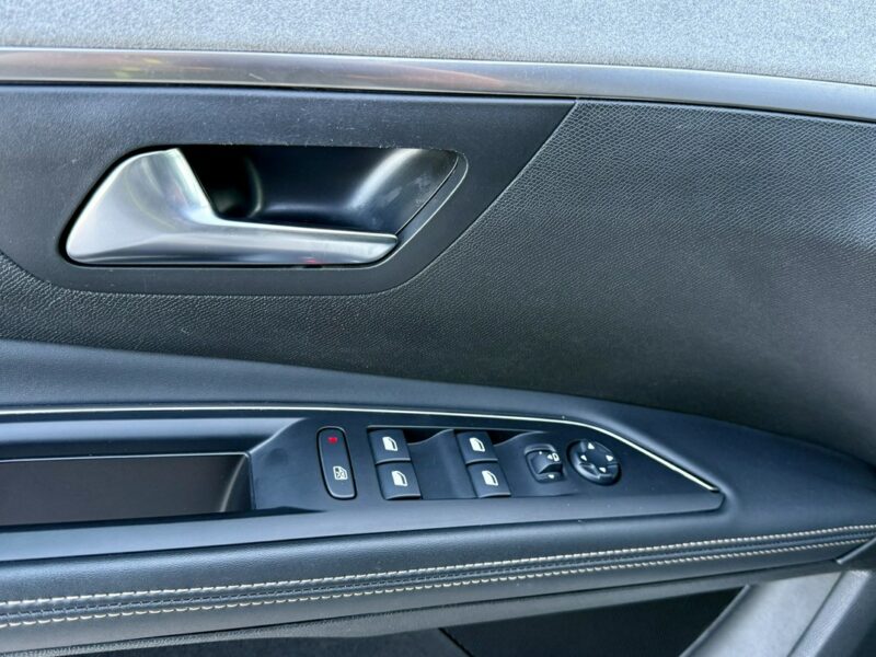 Peugeot 5008 GT-line,180KM,Full wersja,Gwarancja II (2017-)