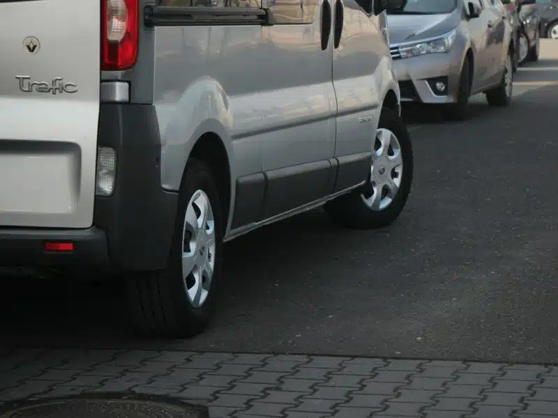 Renault Trafic 9 os.*LongL2H1*Klima*Kamera*Abs*Komputer*Webasto*SalonPL II (2001-2014)