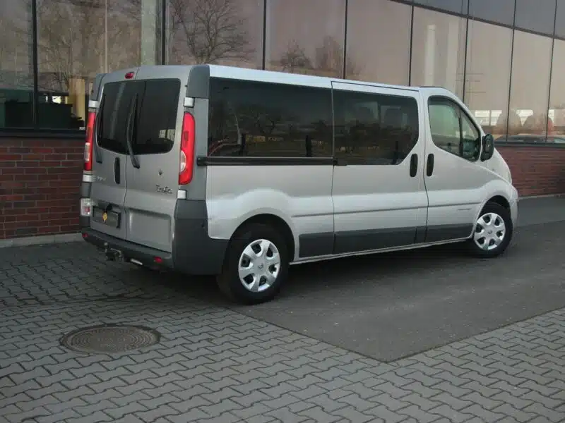 Renault Trafic 9 os.*LongL2H1*Klima*Kamera*Abs*Komputer*Webasto*SalonPL II (2001-2014)