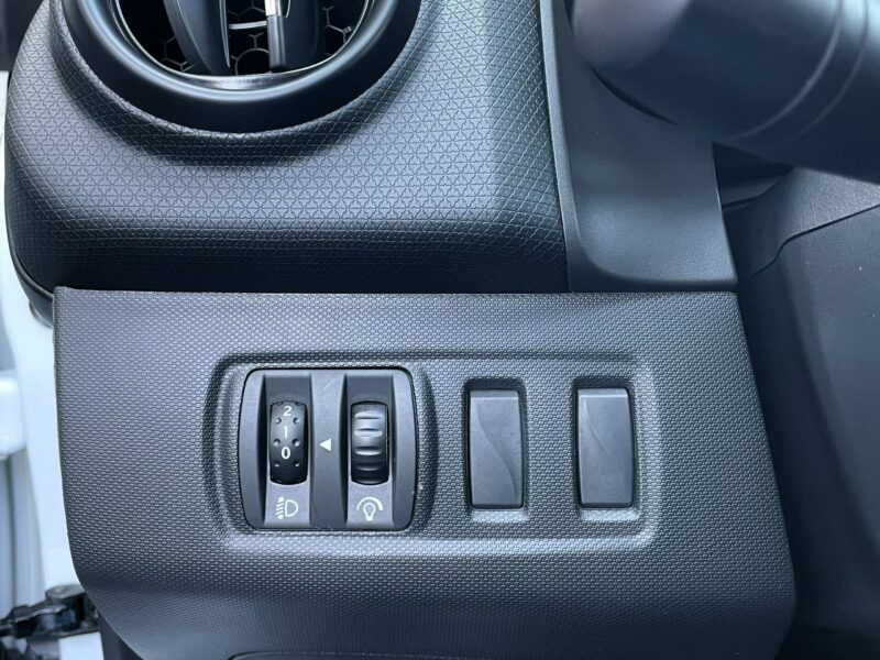Renault Clio RS, LED, Klimatyzacja, Nawigacja, Tempomat,Podgrzewane Fotele,Bluetoth IV (2012-)