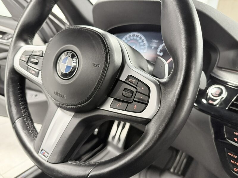 BMW 520 520d 190KM*INDIVIDUAL*M SPORT*ShadowLine*Professional*Sportsitze*Ideał G30/G31 (2017-2023)