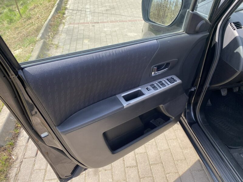 Mazda 5 2,0 benzyna, klimatronik, 7 miejsc, podg. fotele, drugie alufelgi I (2005-2010)
