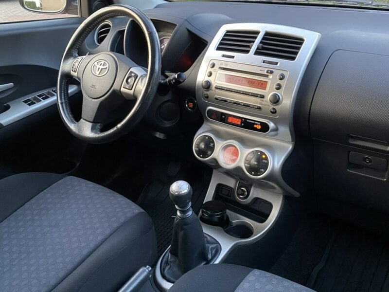 Toyota Urban Cruiser 4X4 1.4 90 KM ,Niski Przebieg,Gwarancja