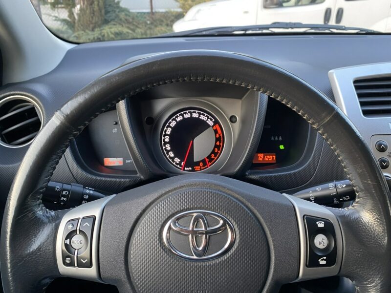 Toyota Urban Cruiser 4X4 1.4 90 KM ,Niski Przebieg,Gwarancja