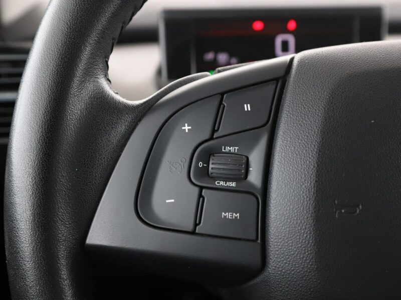 Citroen C4 Cactus navi PDC panorama Bluetooth tempomat I (2014-)