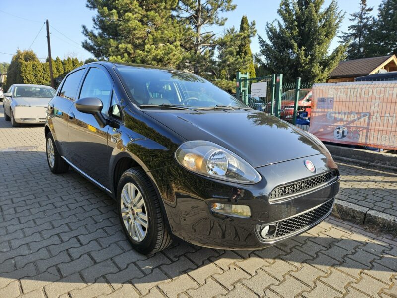 Fiat Punto YOUNG / Klimatyzacja / Nawigacja / Czujniki parkowania II FL (2003-)