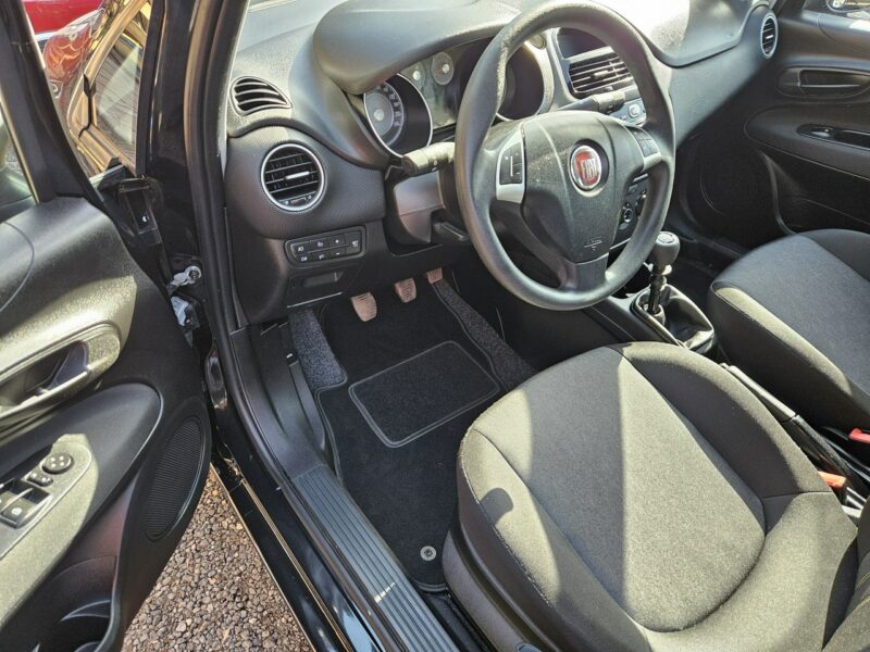 Fiat Punto YOUNG / Klimatyzacja / Nawigacja / Czujniki parkowania II FL (2003-)