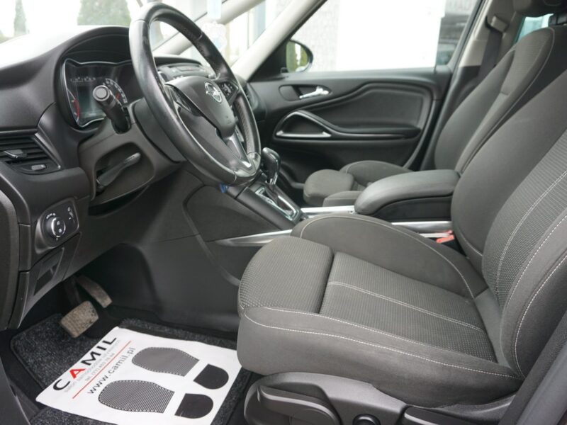 Opel Zafira zarejestrowany , ubezpieczony C (2011-)