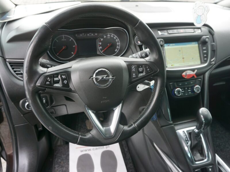 Opel Zafira zarejestrowany , ubezpieczony C (2011-)