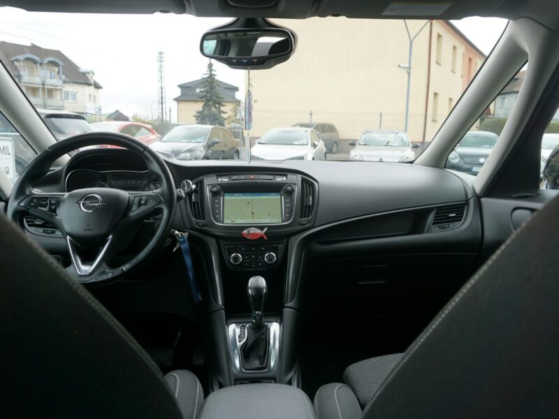 Opel Zafira zarejestrowany , ubezpieczony C (2011-)