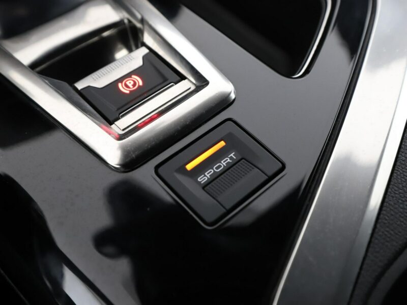 Peugeot 5008 GT-Line automat 177KM navi 7-osobowy kamera tempomat grzane fotele vir II (2017-)