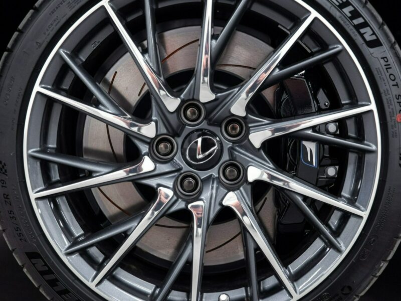 Lexus RC-F V8 5.0L 477KM. Salon PL. 10 tys km. Gwarancja do 02.2026.