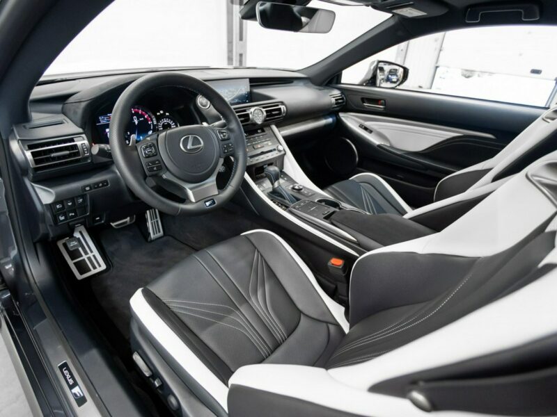 Lexus RC-F V8 5.0L 477KM. Salon PL. 10 tys km. Gwarancja do 02.2026.