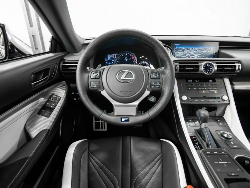 Lexus RC-F V8 5.0L 477KM. Salon PL. 10 tys km. Gwarancja do 02.2026.