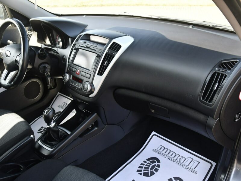 Kia Cee'd 1,6crdi Navigacja Duża.Klimatr 2 str. Czytanie Znaków.Tempomat.OKAZJA I (2006-2012)