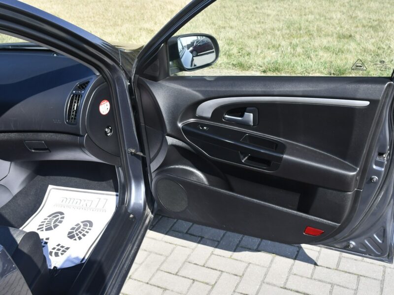 Kia Cee'd 1,6crdi Navigacja Duża.Klimatr 2 str. Czytanie Znaków.Tempomat.OKAZJA I (2006-2012)