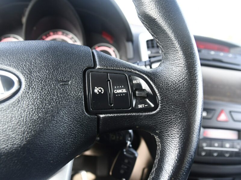 Kia Cee'd 1,6crdi Navigacja Duża.Klimatr 2 str. Czytanie Znaków.Tempomat.OKAZJA I (2006-2012)