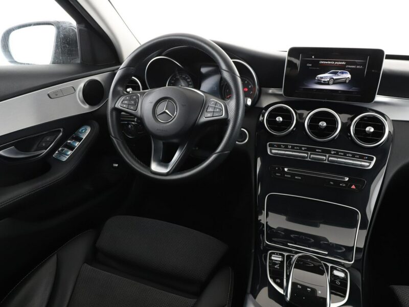 Mercedes C 180 Automat LED el. sterowane i ogrzewane fotele navi klima auto W205 (2014-2021)