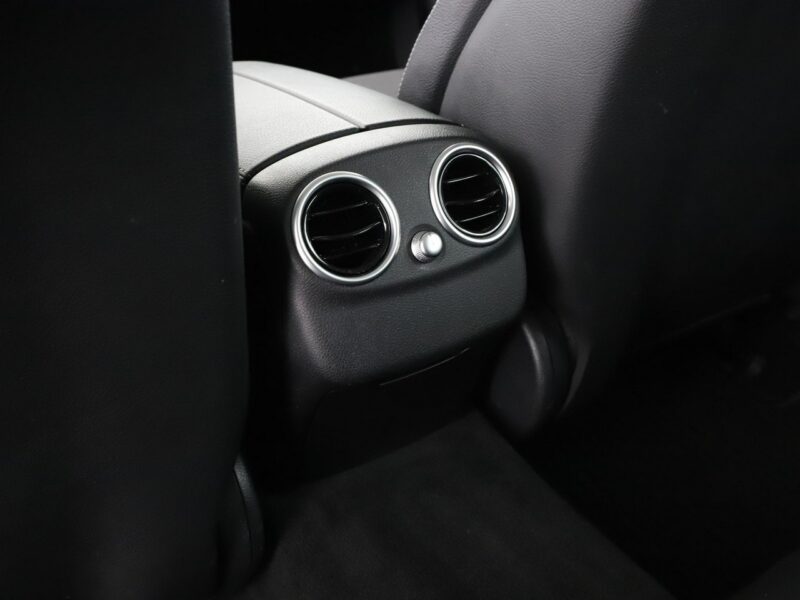 Mercedes C 180 Automat LED el. sterowane i ogrzewane fotele navi klima auto W205 (2014-2021)