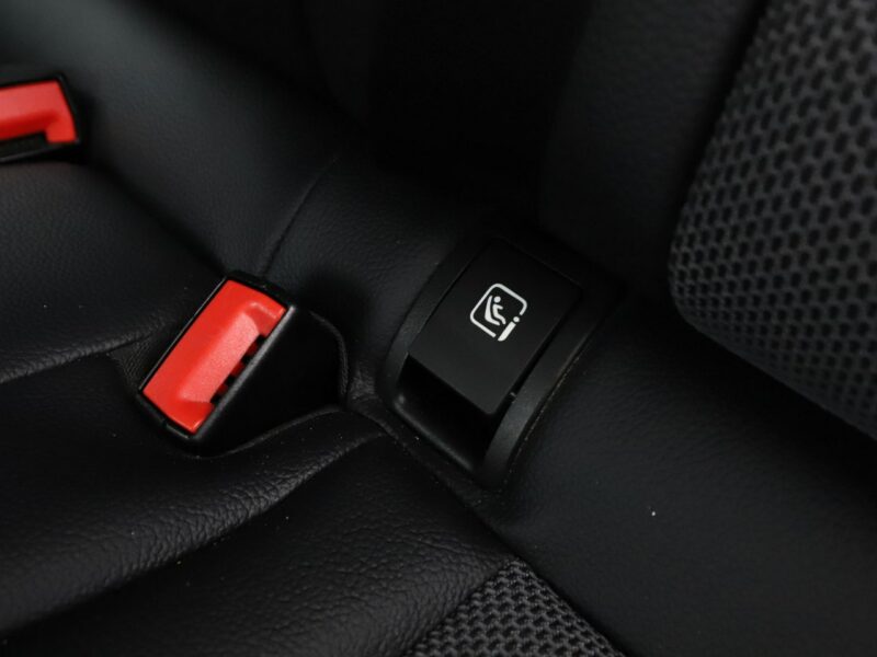 Mercedes C 180 Automat LED el. sterowane i ogrzewane fotele navi klima auto W205 (2014-2021)