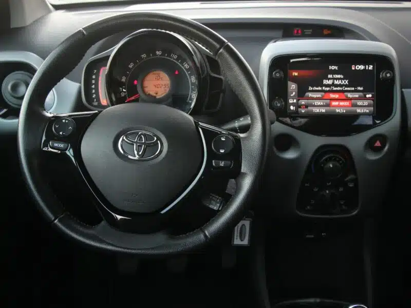 Toyota Aygo Navi*Radar*AsysToru*Klima*Kamera*Alu15*Esp*Led*BT*Android*Gwar VGS!!! II (2014-)