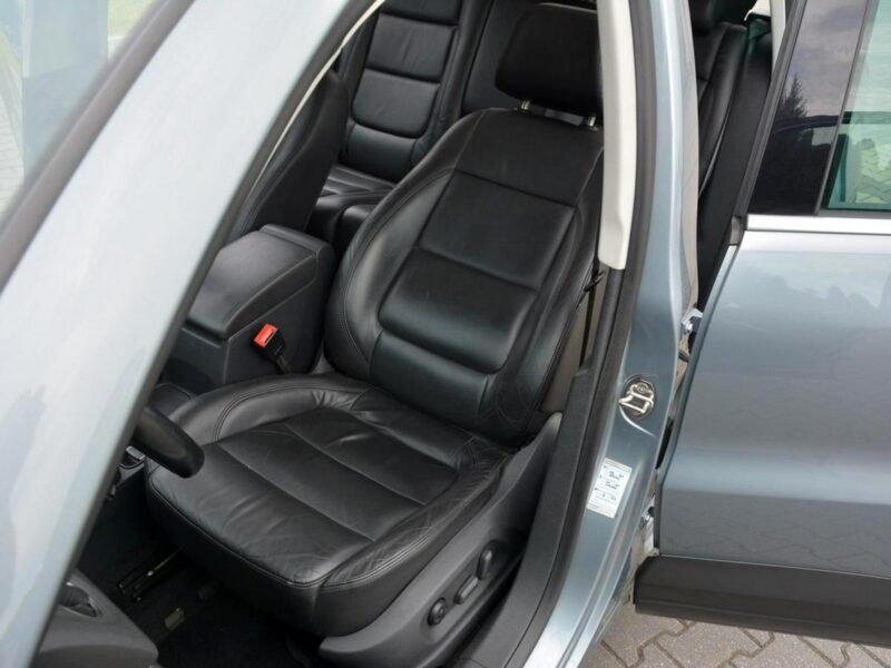 Volkswagen Tiguan DSG 4-Motion bi-xenon Panorama Skóry Navi Kamera ALU 18 ASO VW I (2007-2016)