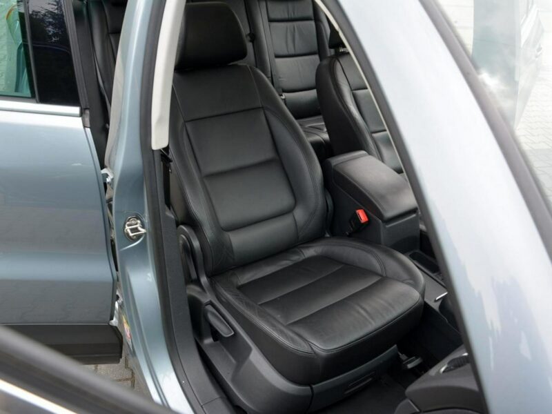 Volkswagen Tiguan DSG 4-Motion bi-xenon Panorama Skóry Navi Kamera ALU 18 ASO VW I (2007-2016)