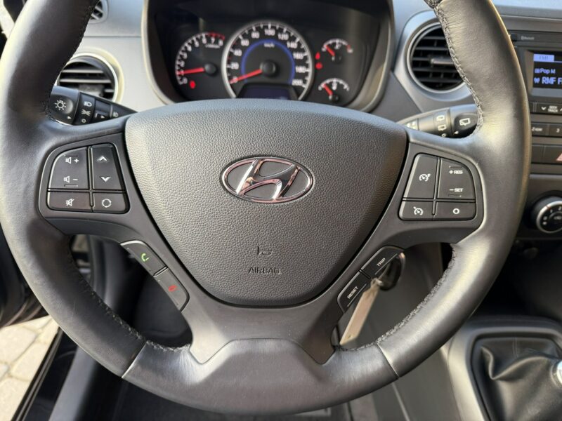 Hyundai i10 1,0 67KM Klimatyzacja 1Właściciel Serwis Koła lato + zima II (2013-)