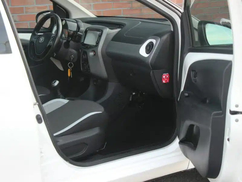 Toyota Aygo 02.2021*LPG*Klimatyzacja*Esp*Led*BT*Komputer*SalonPolska*Gwar VGS!!! II (2014-)