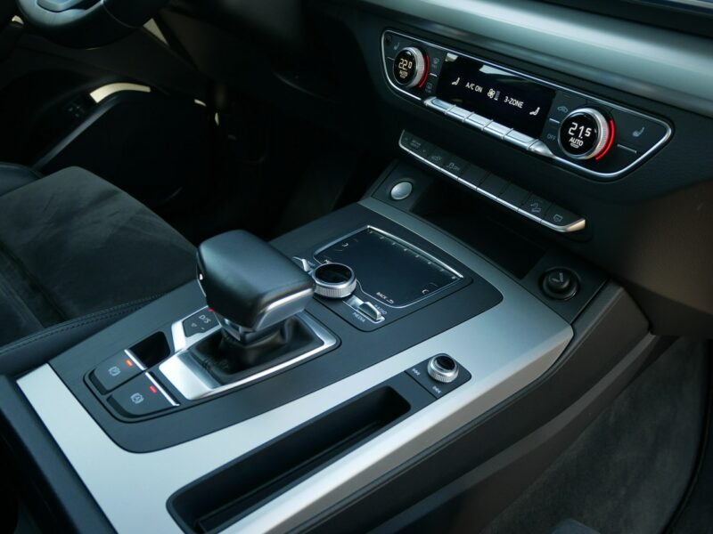 Audi Q5 2.0 50 TFSI e 252KM PHEV Eu6 Quattro 4x4 Hybrid Plug-In VAT 23% Brutto FY (2017-)