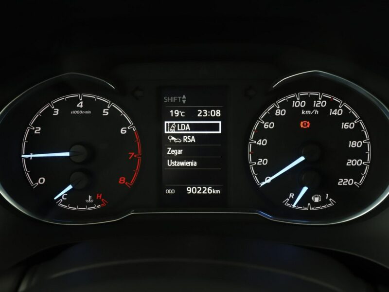 Toyota Yaris led klima alufelgi kamera cofania IV (2020-)
