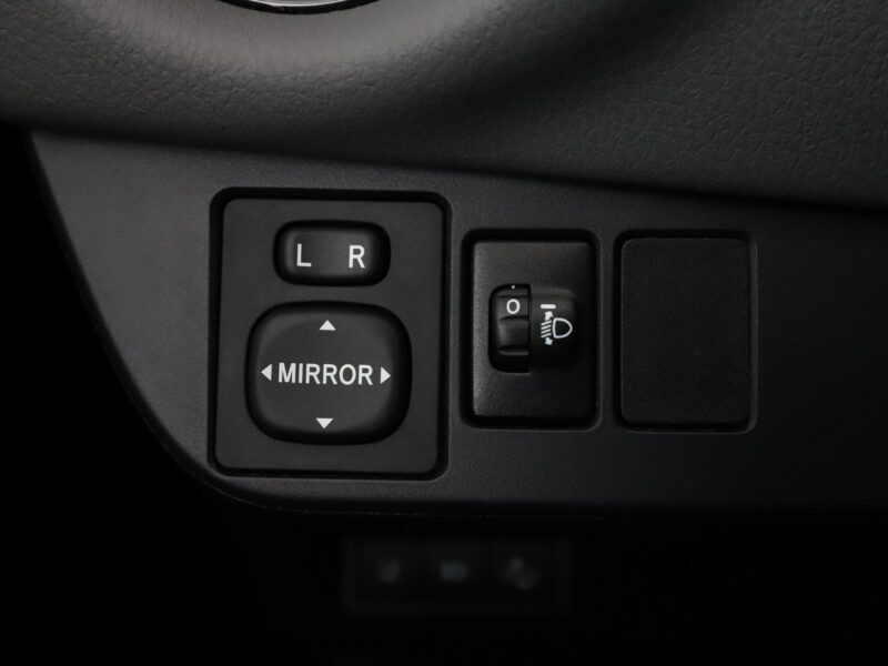 Toyota Yaris led klima alufelgi kamera cofania IV (2020-)